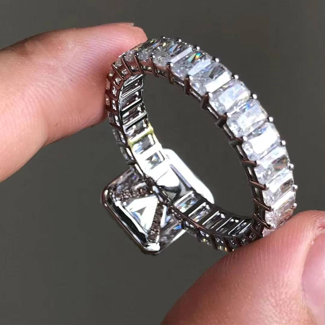 Luxury Custom 2ct Radiant Cut Halo Setting GRA Certified Diamond 14K Moissanite Ring for Women