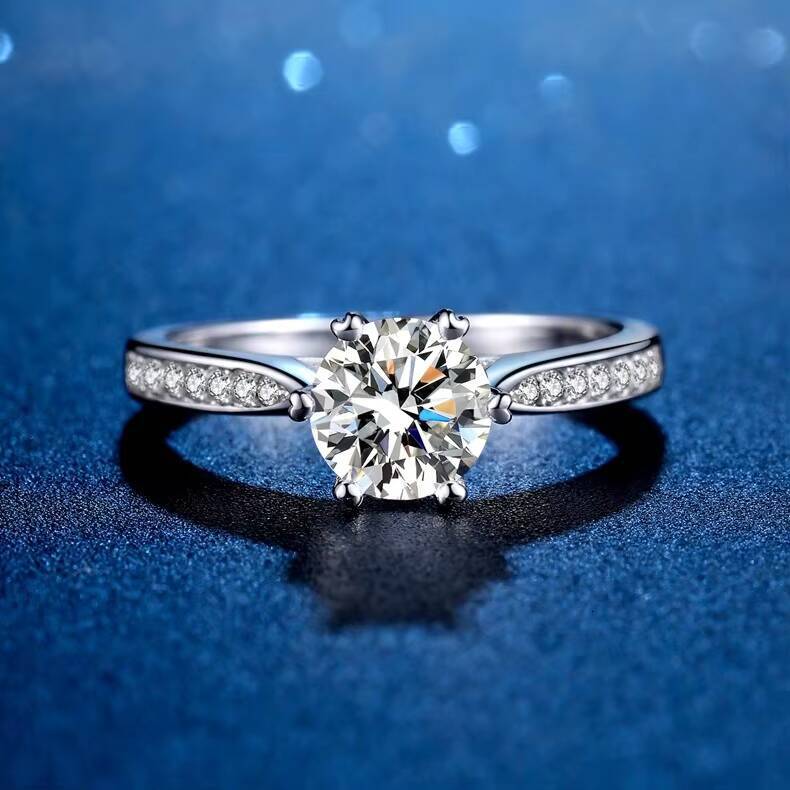 Hot Sale 925 Sterling Silver Jewelry White Gold Plated Shiny Moissanite Diamond for Women Wedding Rings Engagement Fine Jewelry