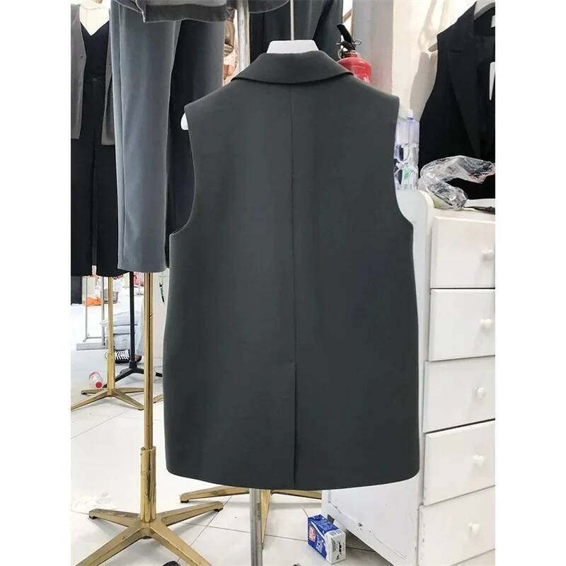 Casual Black Suit Coats Peak Lapel Sleeveless Vests Women Fashion OL 2025 Elegant Oversize Korean Style Blazer dongdumaoyi