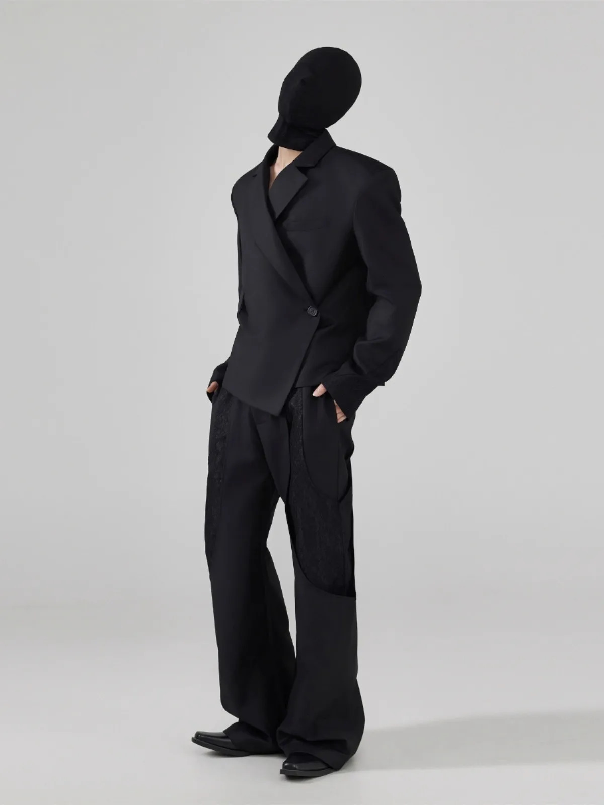 Mauroicardi Autumn Short Black Fitted Asymmetrical Blazers for Men Shoulder Pads Single Button Elegant Clothes 251023