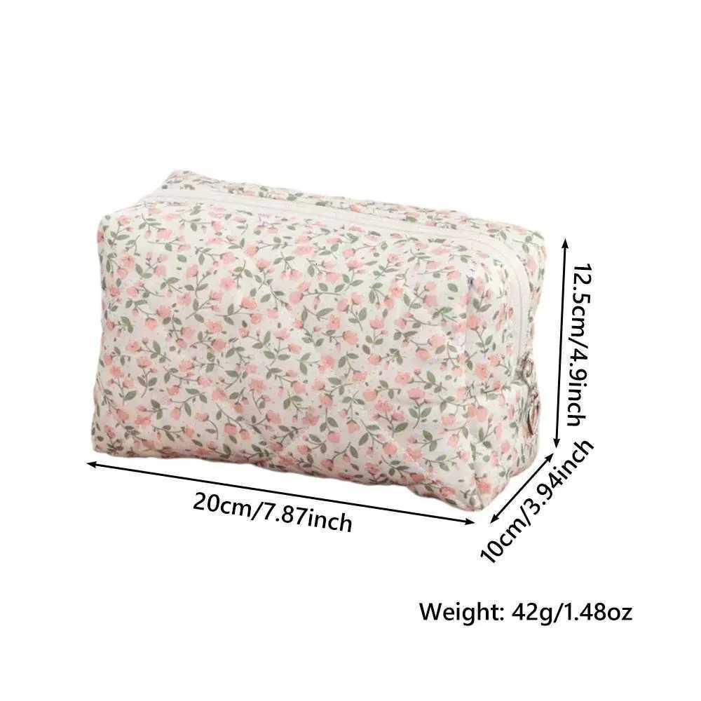 Cute Pink Floral Quilted Makeup Bag MultiPurpose Portable Travel Zipper Bag Compact Coin Storage Cosmetic Storage PouchT251024