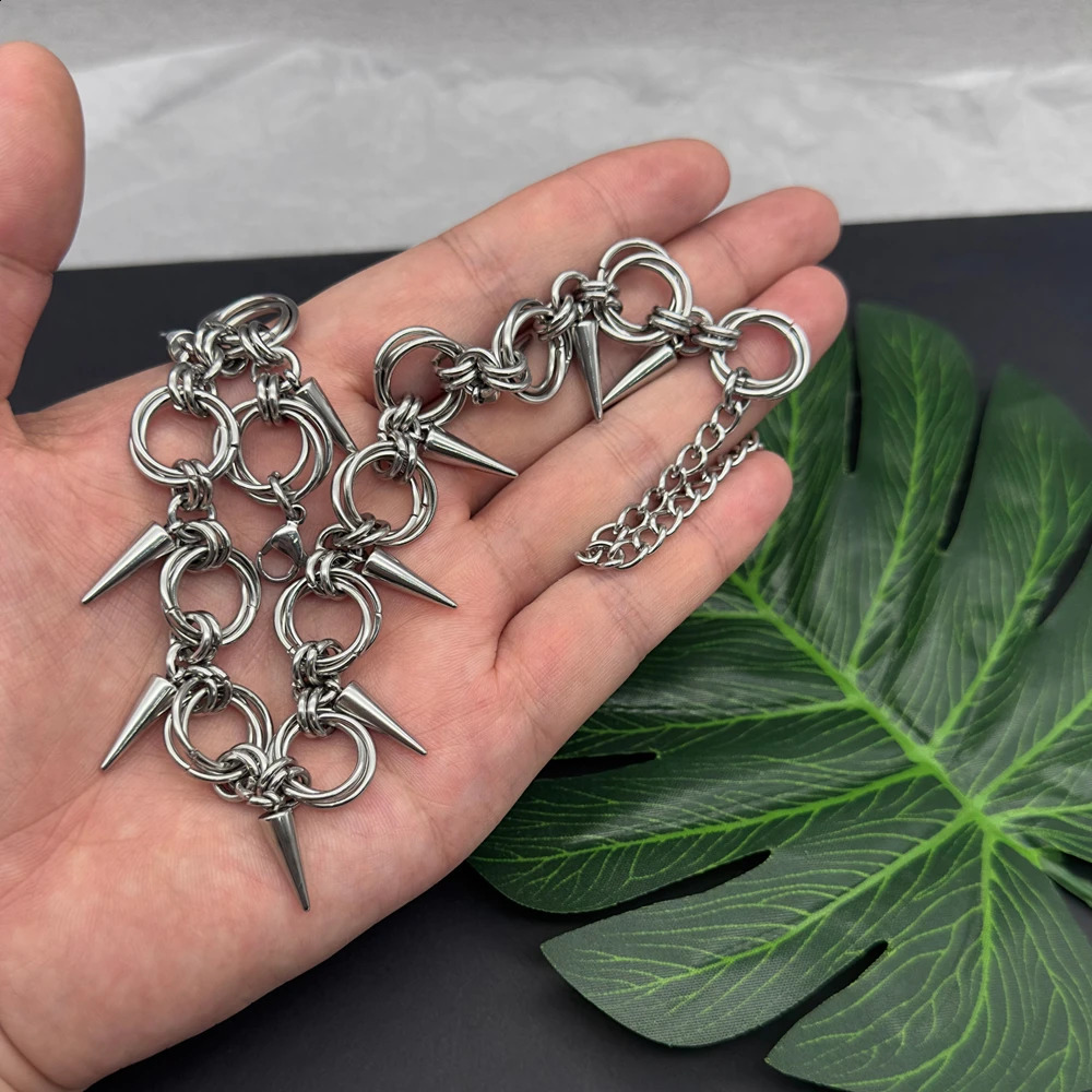 Goth Spiky Chainmail Choker Necklace for Women Men Punk Y2K Handmade Stainless Steel Rivet Spike Necklace Emo Grunge Aesthetic 251023