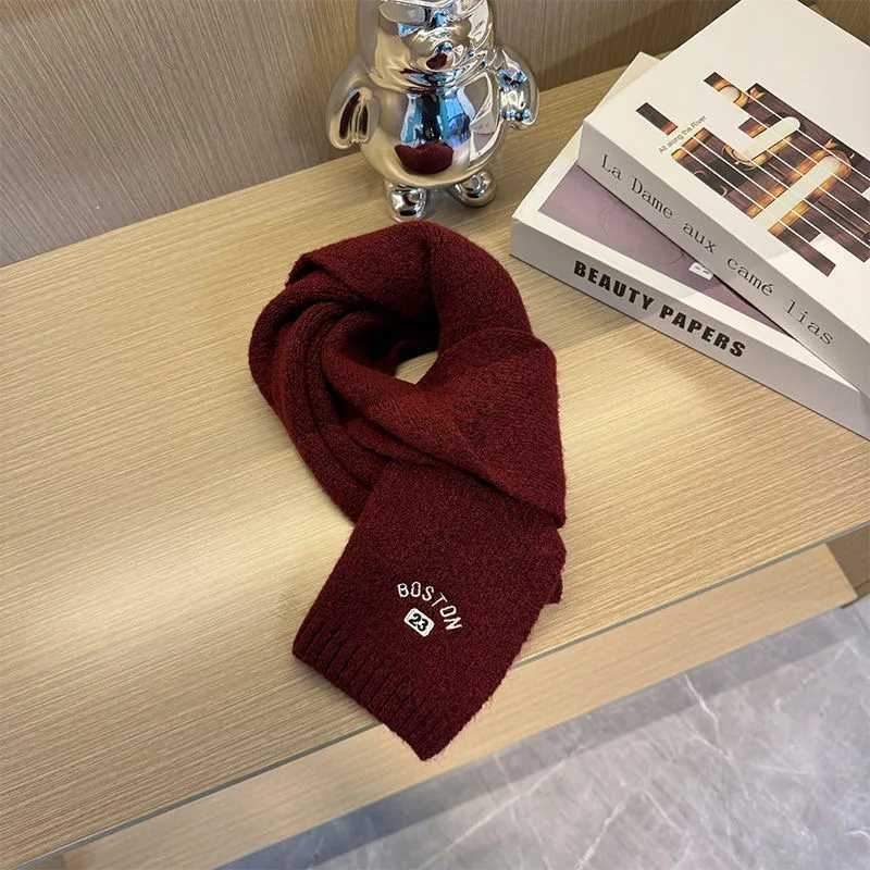 Childrens knitted scarf autumn and winter new encola red embroidered letter baby middleaged childrens bib warm windbreak Y251024