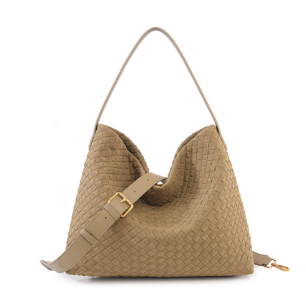 Hand-Woven Autumn Winter Suede Large Capacity Shoulder High-End Simple Commuter Tote Bag
