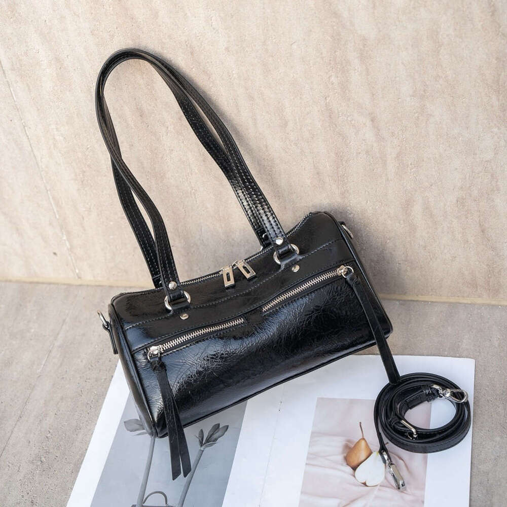 2025 New Leather Underarm Handbag, Women's Versatile Cracked Surface Cowhide Crossbody Bag, High-End Niche Design Bag