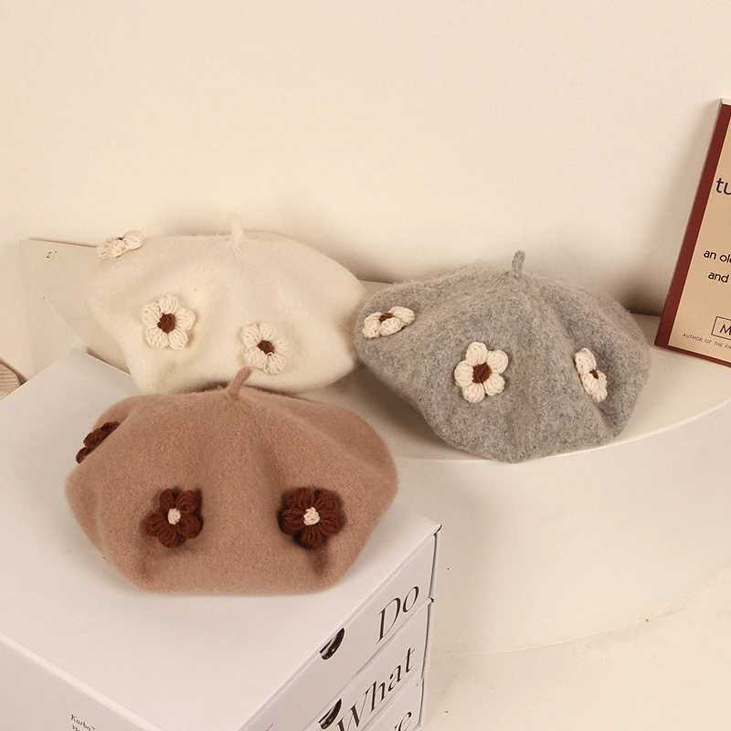 Children Solid Woolen Knitted Beret Crochet Flower Octagonal Hat Princess Girls Artist Painter Cap Winter Warm Kids Beanies 26YL251024
