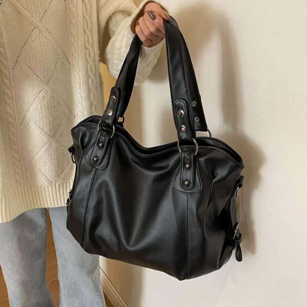 Female Hobo Handbag Large Capacity Shoulder Bags Big Stylsih Tote Bag Ladies Soft Leather Hobos Messenger Bags Women 251023