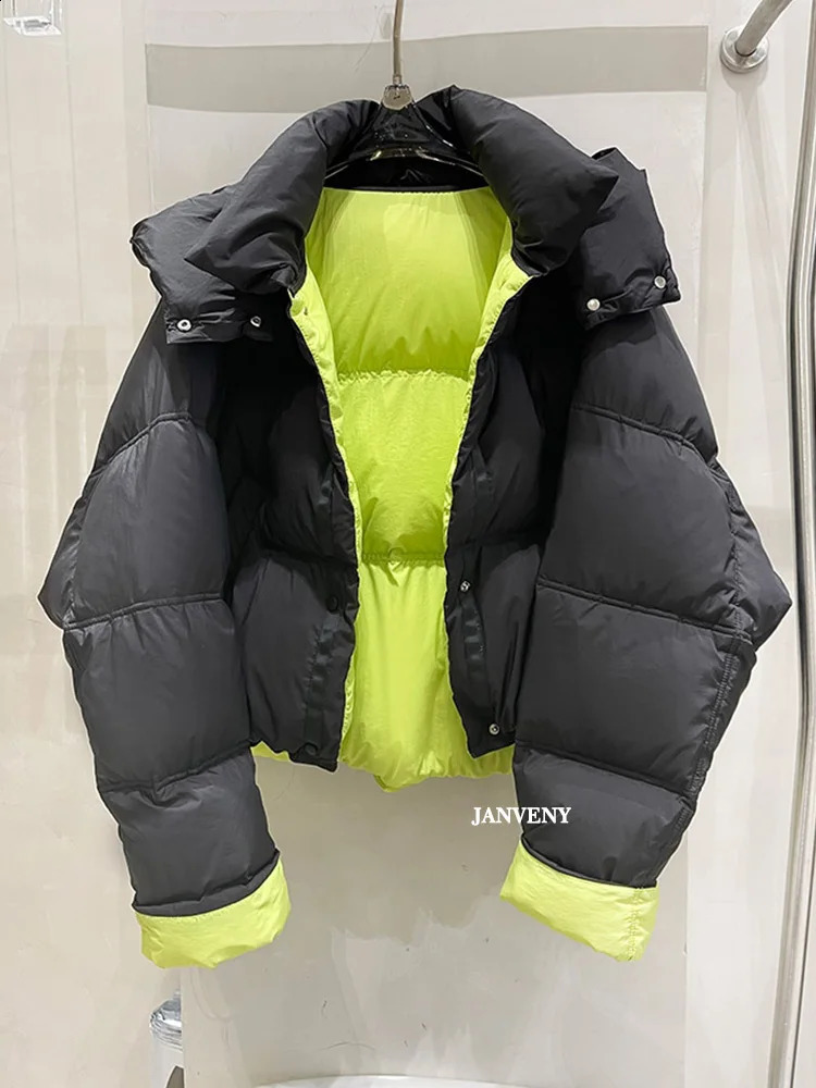 Janveny Winter Contrasting Color Hooded Cropped Puffer Jacket Women Two Sided Thickened White Duck Down Warm Bread Coat 251023