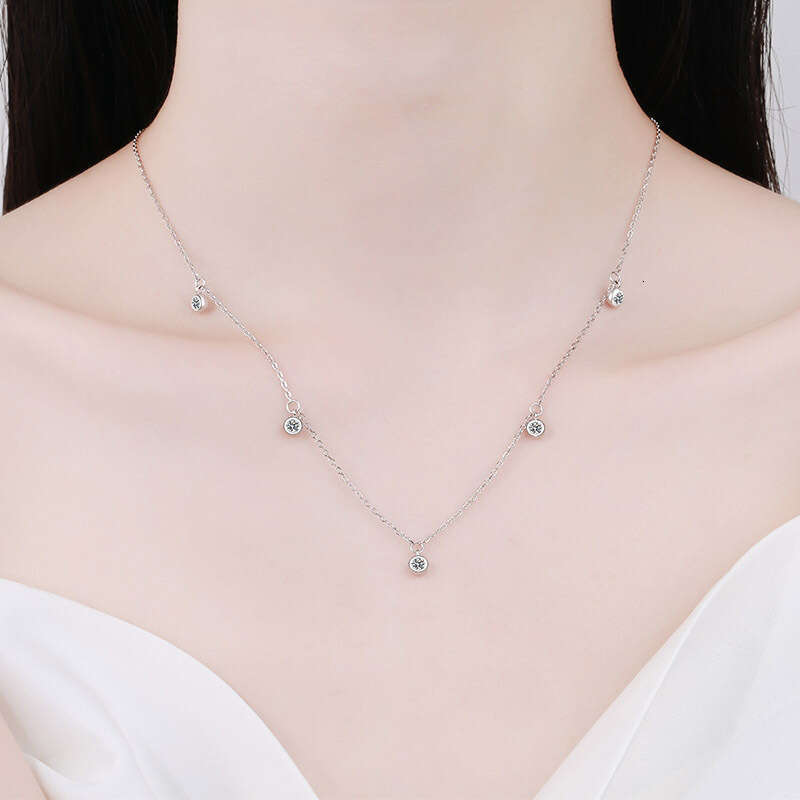 DHCollections-- Sterling Sier Necklace Moissanite Starry Sky Collarbone Chain Plated PT950 Gold Choker