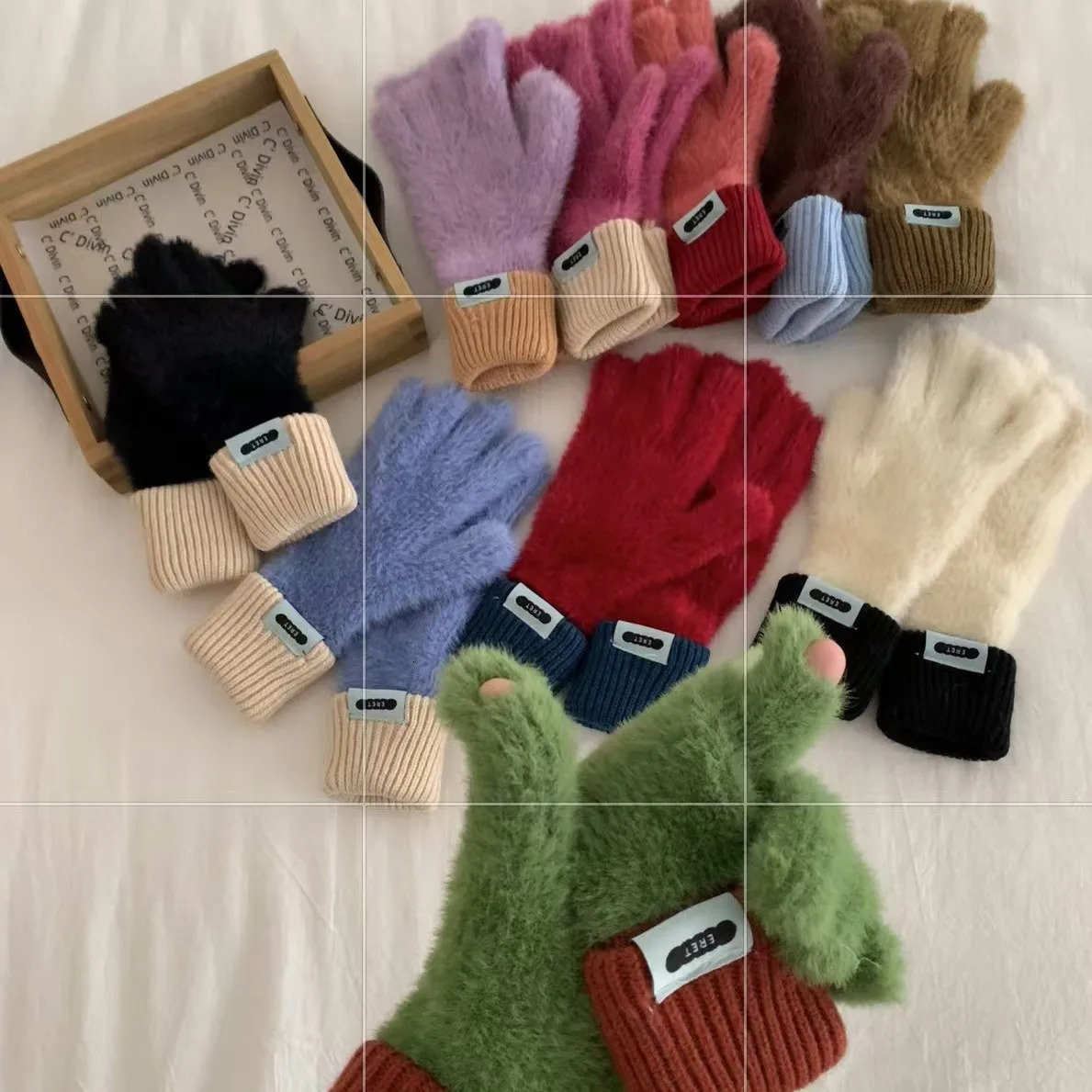 Color Matching Soft Waxy Plush Dew Finger Touch Screen Knitted Gloves Womens Autumn Winter Korean Ins Warm Cold Cycling Gloves 251023
