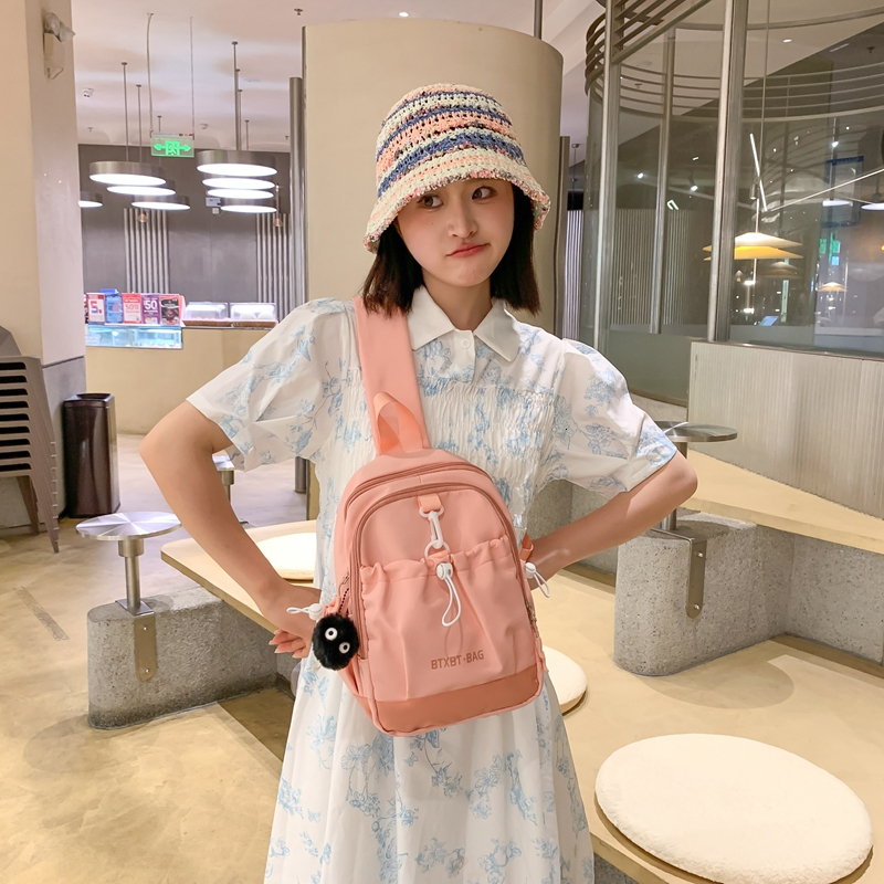 Autumn Travel Study Small Backpack for Girls, Lightweight Outdoor Water-Resistant Crossbody Bag, Can Hold iPad