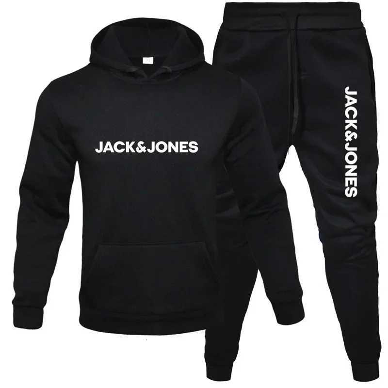 2025 AutumnWinter LetterPrinted Mens and Womens Sports Sweatshirt Set for Outdoor Exercise Fashionable and Trendy ClothingT251024