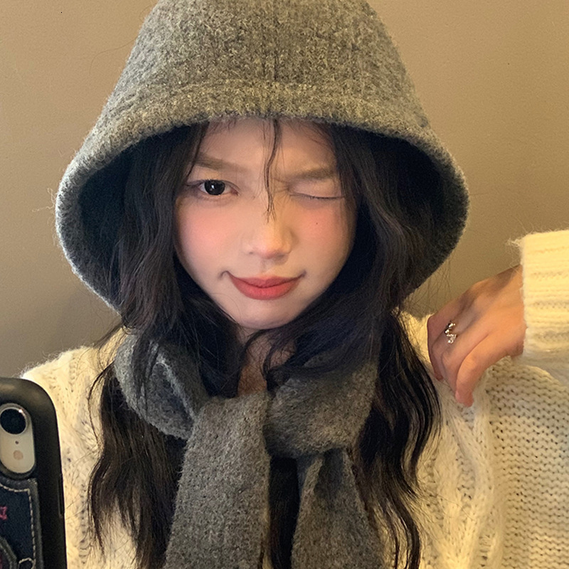 Large Head Circumference Raffia Scarf for Women, Autumn and Winter New Knitted Hooded Integrated Warm Ear Protection Wool Hat
