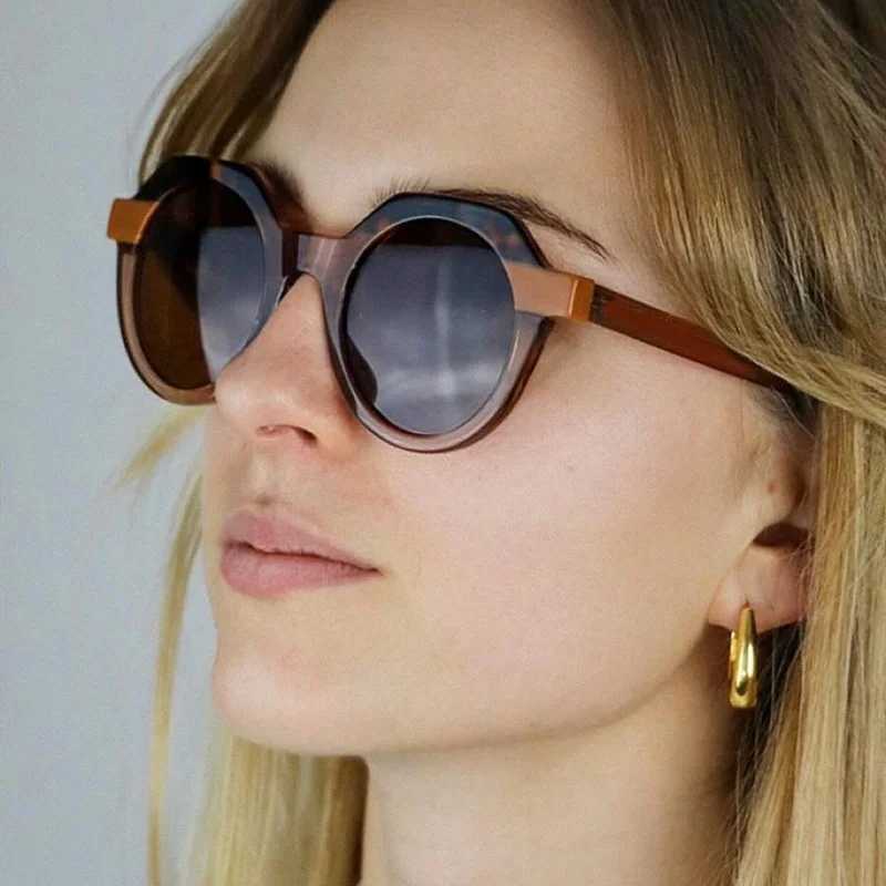 Ins Popular Fashion Round Women Punk Sunglasses Retro Rivets Men Trending Sun Glasses Gradient Shades UV400T251024
