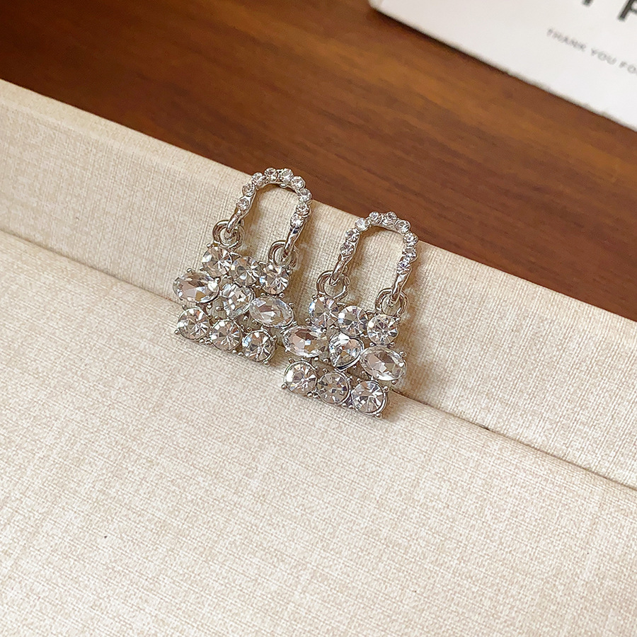 Gold earrings Luxury earrings S925 Silver Needle Pearl Hollow Square Earrings Light Luxury Retro High Grade Zircon Earrings Geometric Earrings Designe