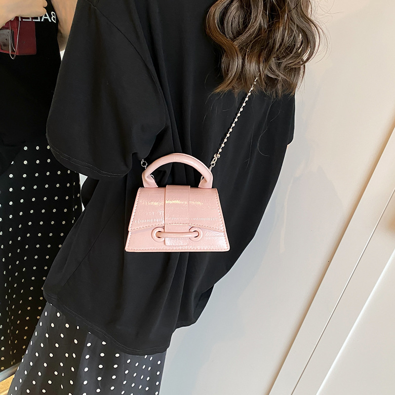 Luxury Brand Designer Bag Fashion Simple Handbag Small Square Bag For Women Glossy New Light Luxury Shoulder Bag Casual Versatile Chain Crossbody Bag 