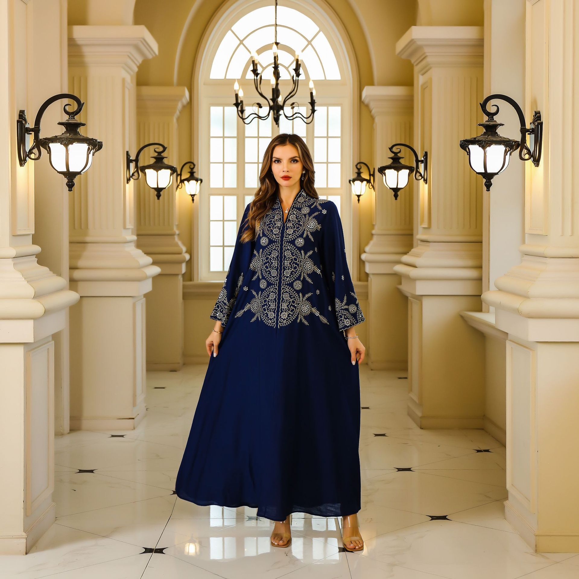 European and American Muslim Women's Designer Robe Middle Eastern Dubai Clothing Abaya Embroidered Robe Evening Dress