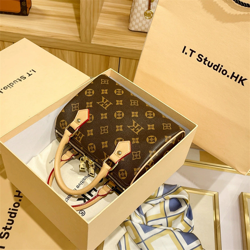 Luxury designer bag Hong Kong Brand Genuine Leather Women's Boston Pillow Crossbody Monogram Shoulder Bag 2025 Spring Summer New Model