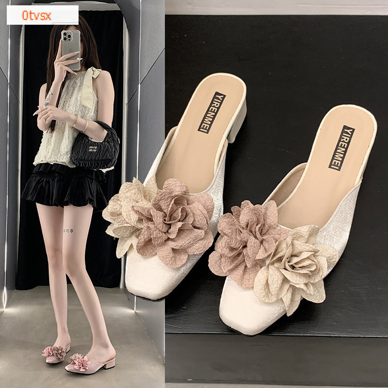Winter New French Closed Flower Accessories Sandals Square Toe Thick Heel Luxury Style Outdoor Women's High Heels Designer Shoes