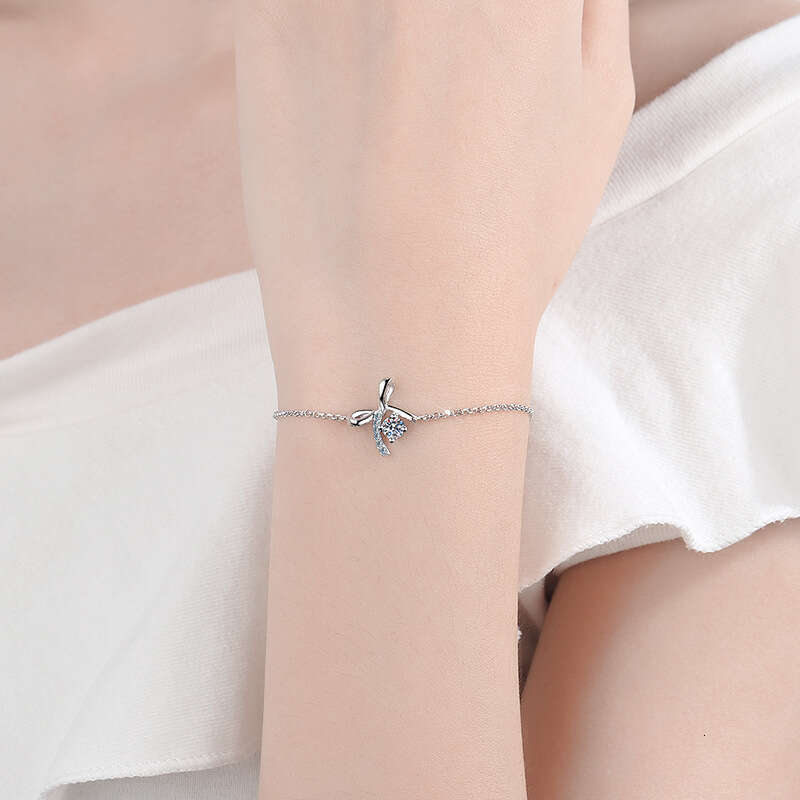 DHCollections-- New S Pure Sier for Women Bowknot Moissanite Dia Bracelet Adjustable