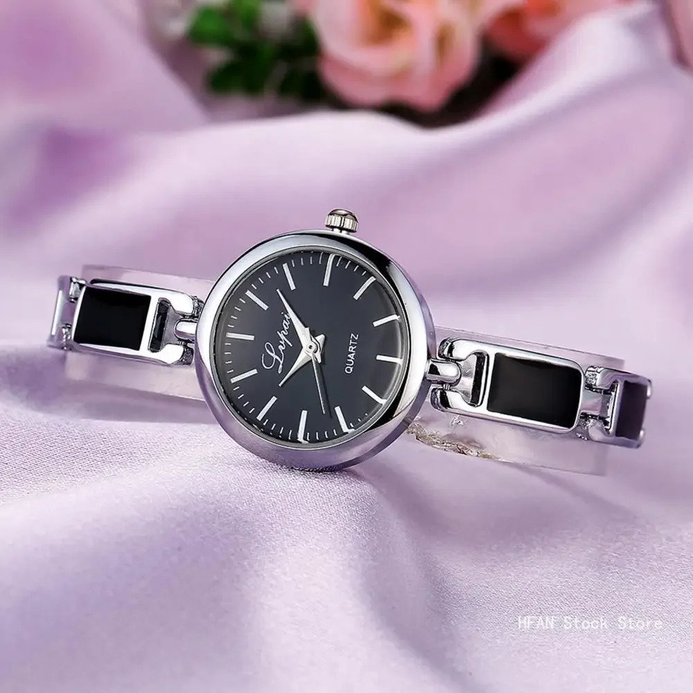 Women Quartz Watch Bracelet Round Hand Quartz Movement Elegant Gift Fashion Jewelry Ladies Girls Wristwatch Daily Wear 251021