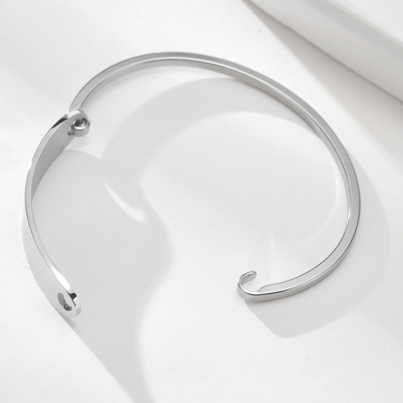 Free Personalized Alert ID Bangle Bracelet for Women Customzied Engraved Emergency Bracelet Diabetes Epilepsy 251014