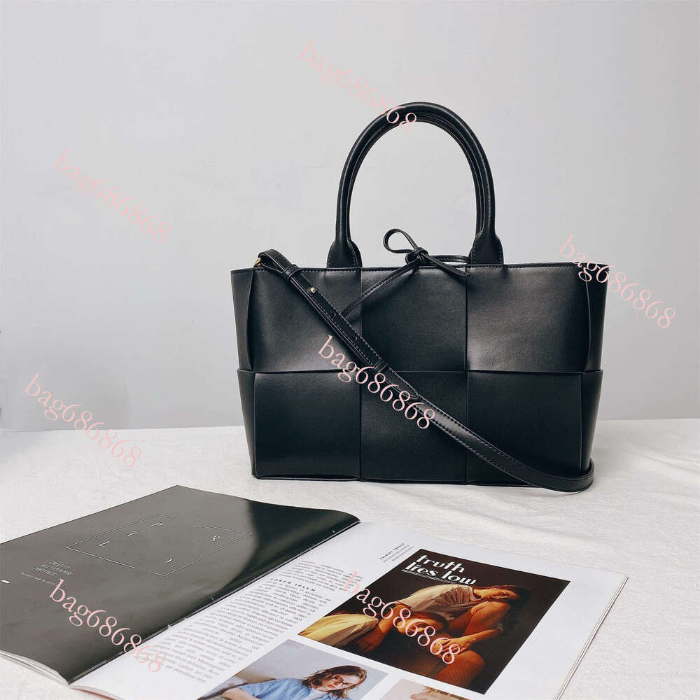 Designer Bag Tote Bag Shoulder Bag New BV Home Woven With Drawstring Handheld Crossbody Shoulder Bag Large Capacity Mother Daughter Tote Bag For Women