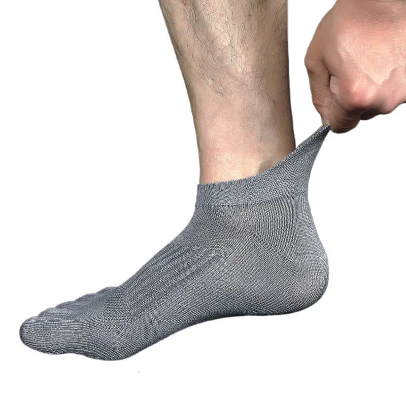 6 Pairs Solid Color Bamboo Fiber 5 Finger Socks Unisex Mesh Breathable Comfortable Deodorant Protect Ankle Short Socks with Toes 251023