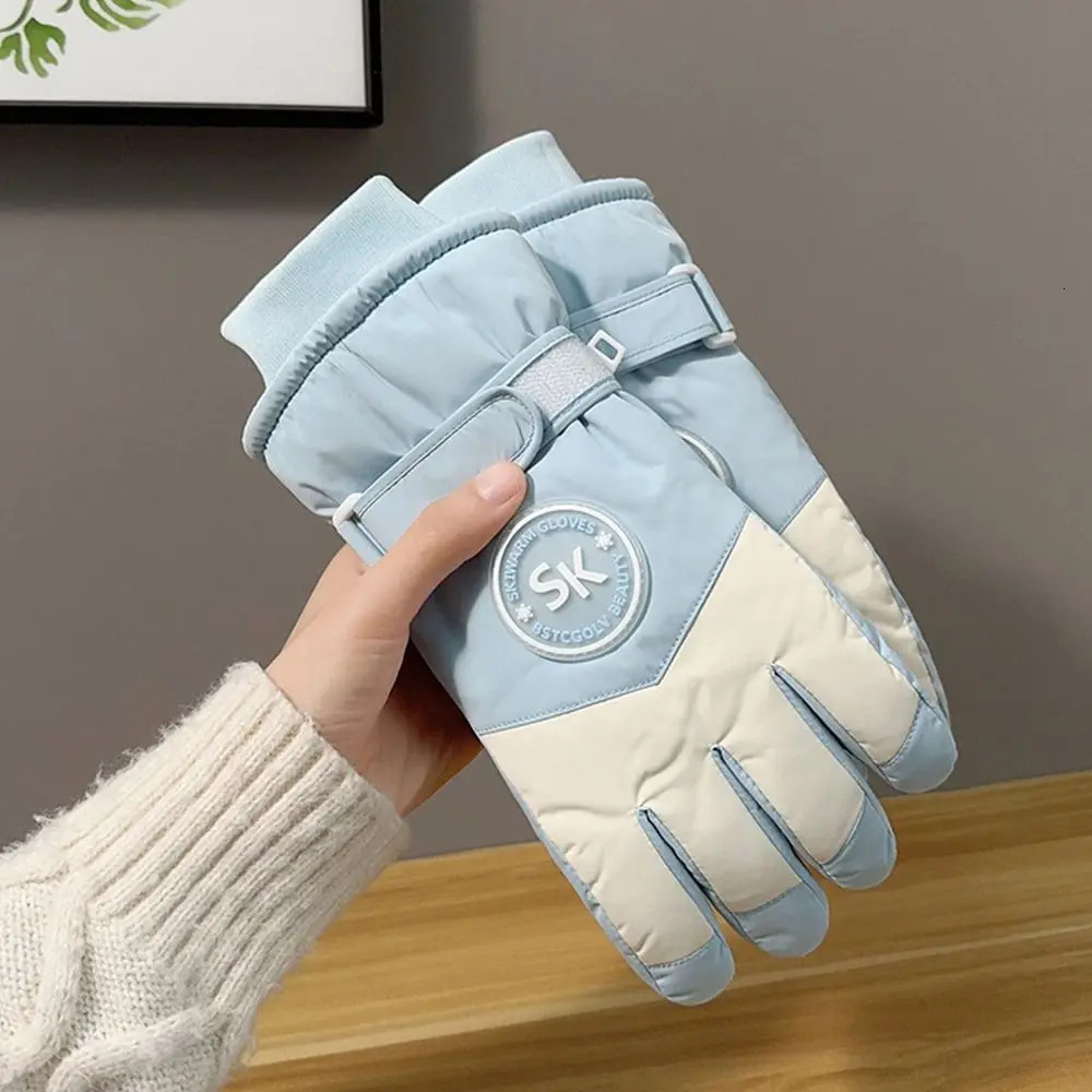 Fashion Plush Lining Ski Gloves Windproof Waterproof Touch Screen Gloves Thick Cotton Winter Cycling Gloves Winter Season 251023