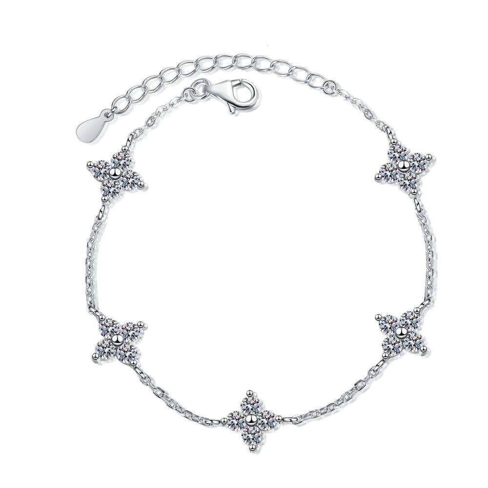 DHCollections-- XDY Pure Sier Plated with PT950 Gold Moissanite Korean Style Minimalist Fashion Six-Pointed Star Bracelet