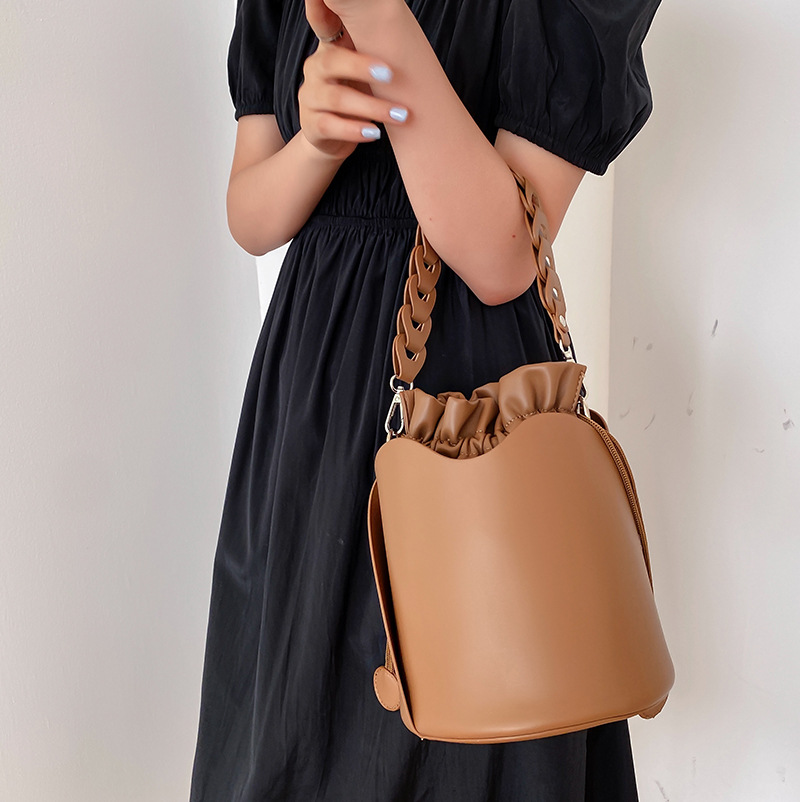 2025 new women's bag niche fairy bucket bag petal style trendy same style as internet celebrities ins style single-shoulder crossbody bag