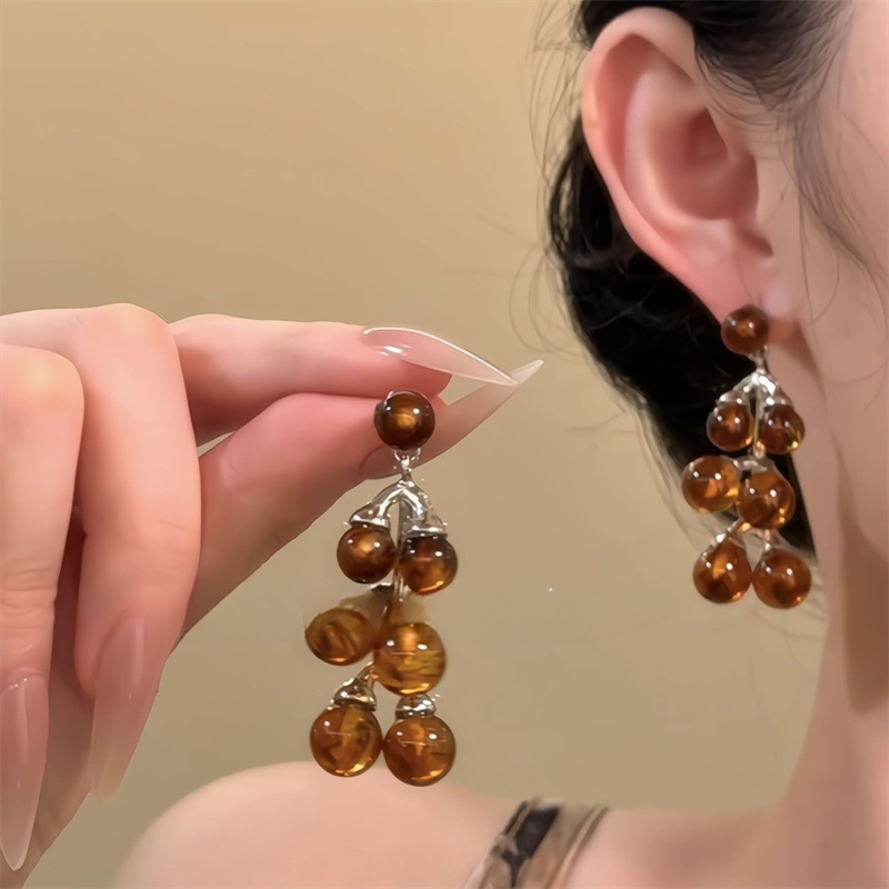 Luxury earrings Geometric creative retro red blue gentle temperament wine red contrasting asymmetrical earrings tassel earrings gold earrings