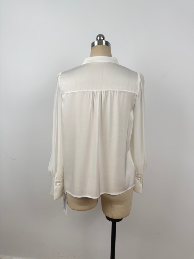 High-Quality Comfortable Premium Light Luxury Round-Neck Silk Long-Sleeve Top JYS85005