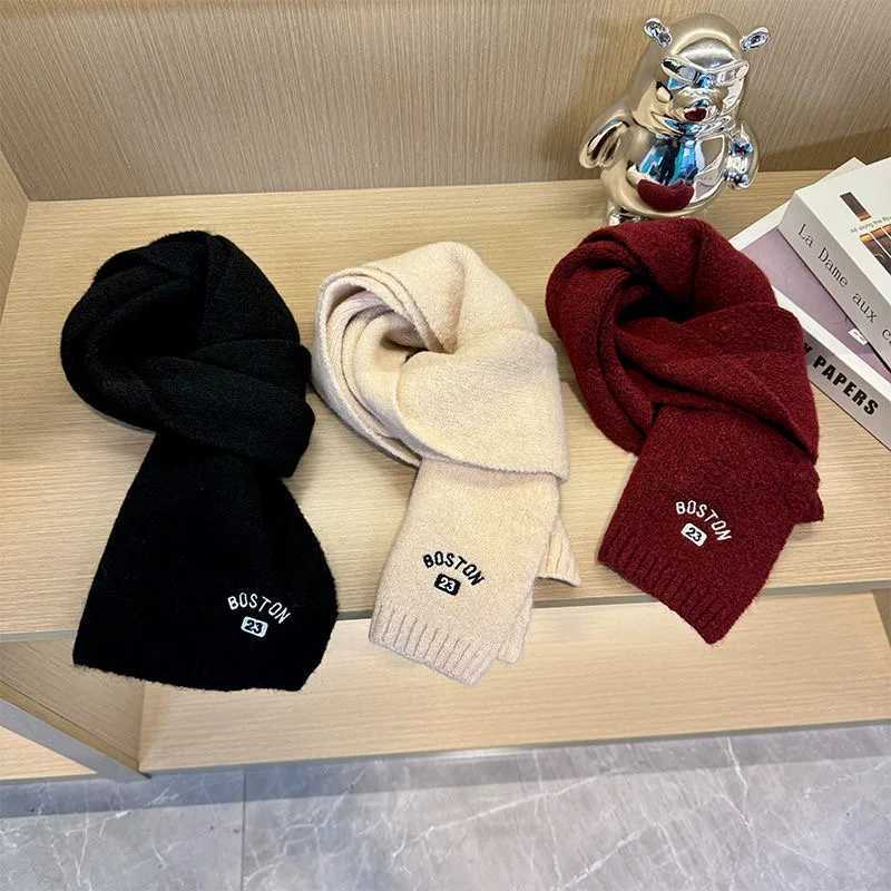 Childrens knitted scarf autumn and winter new encola red embroidered letter baby middleaged childrens bib warm windbreak Y251024