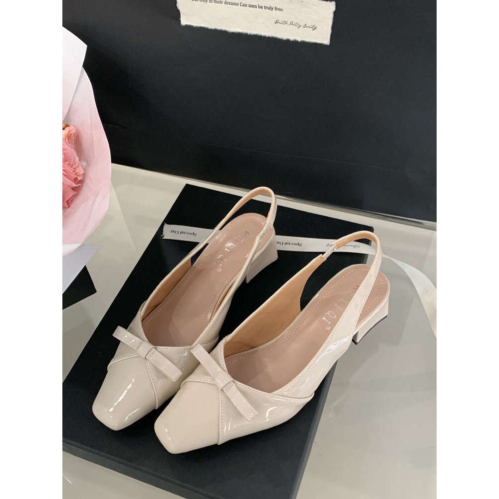Niche Design Sense Elegant Closed-Toe Sandals Summer Outdoor French Style High-End Silver Designer Shoe Bow Backless Single Shoes for Women