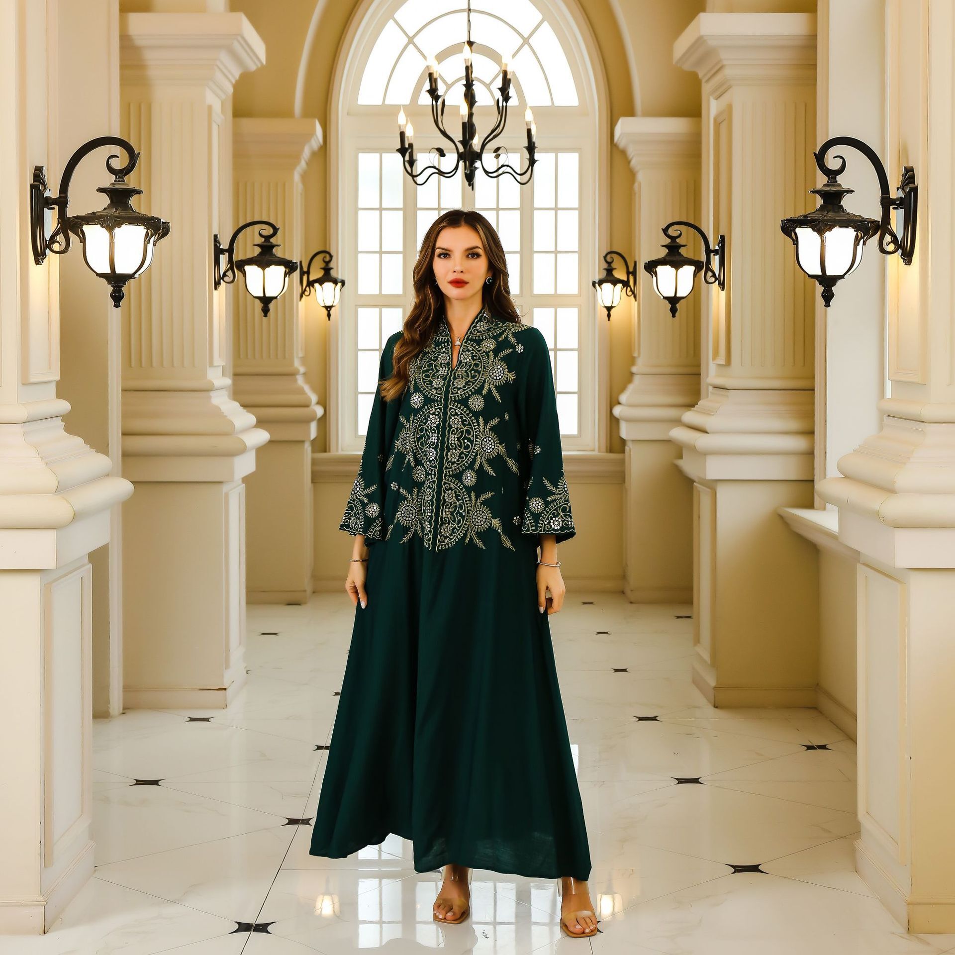 European and American Muslim Women's Designer Robe Middle Eastern Dubai Clothing Abaya Embroidered Robe Evening Dress