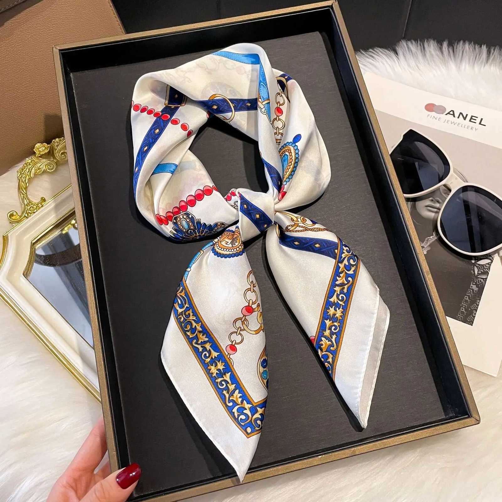 275 Simple Seagl Printed Square Scarf Stylish Imitation Silk Satin Shl Spring Autumn Thin Bandana scarf For Wen Y251024
