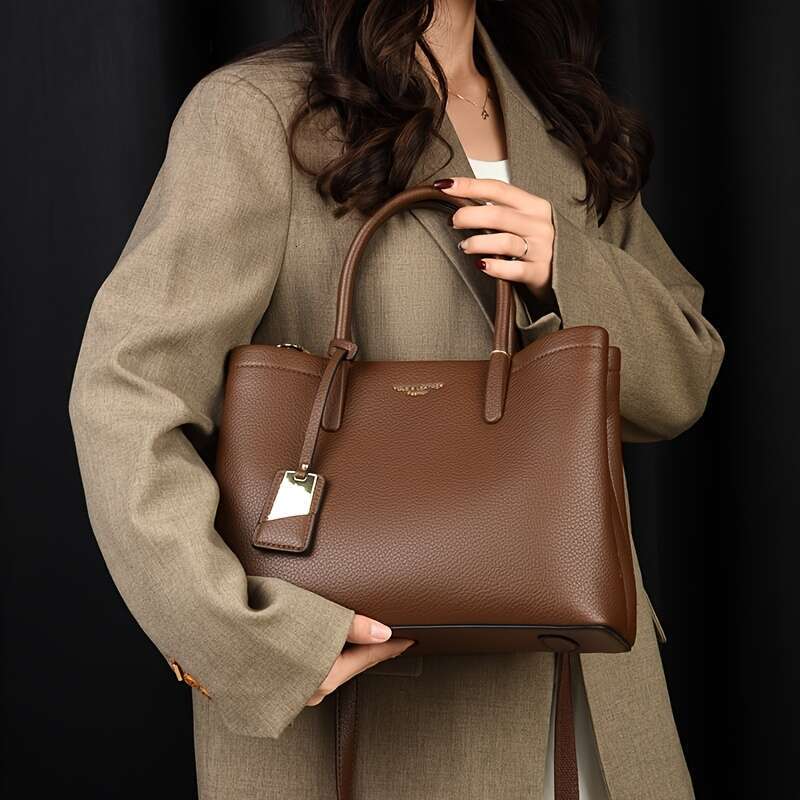 Elegant Black For Wo, Adjustable Strap, Zipper Closure, Polyester Lined, Solid Color, Edge Paint Detail, Versatile Shoulder Handbag