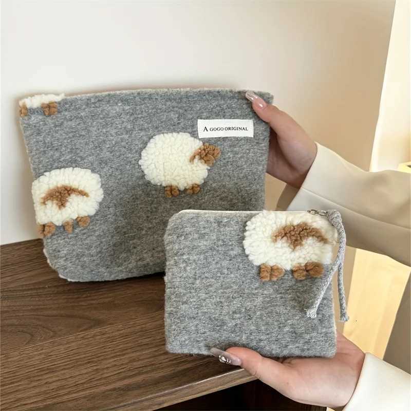 Cute Small Sheep Plush Cosmetic Bag Makeup Organizer Lambswool Pouch Pencil Case Bags Travel Coin Purse Household StorageT251024