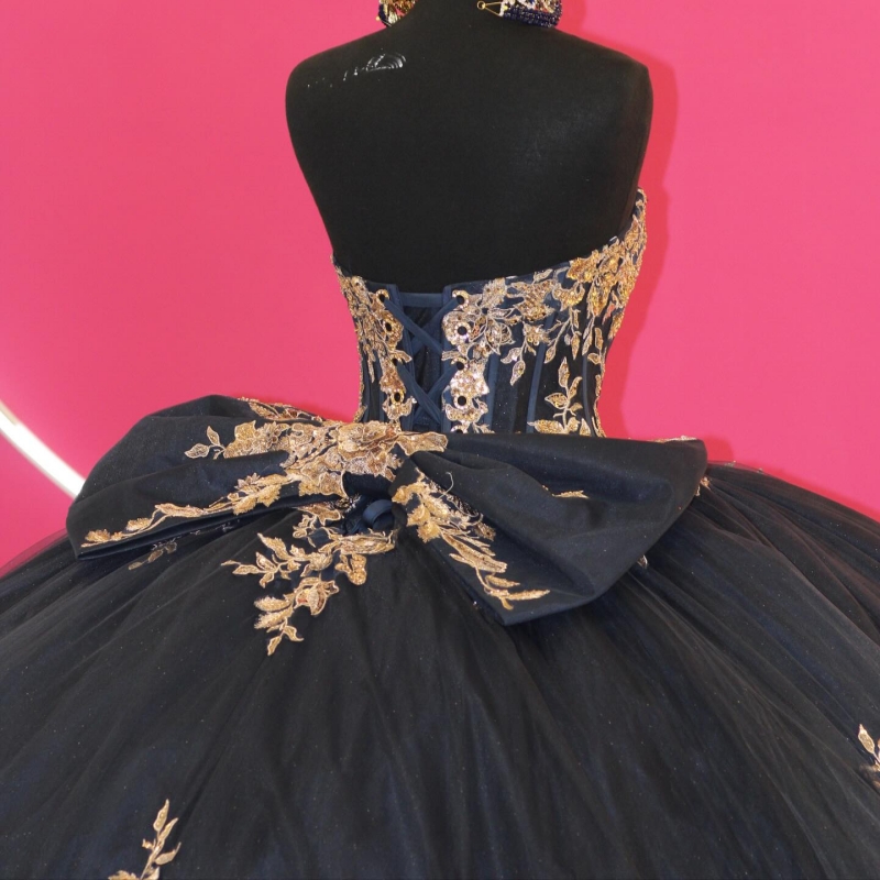 Black Quinceanera Dresses Ball Gown Off The Shoulder Applique Flower Beads Bow Corset Tull Party Birthday Sweet 16 Dress Vestidos 15 De Anos