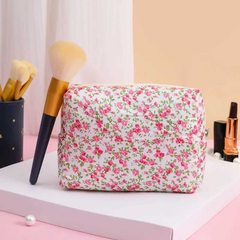 Women Makeup Organizer Female Toiletry Kit Bag Make Up Case Storage Pouch Lady Flower Cosmetic Brush Organizer Bag for TravelT251024