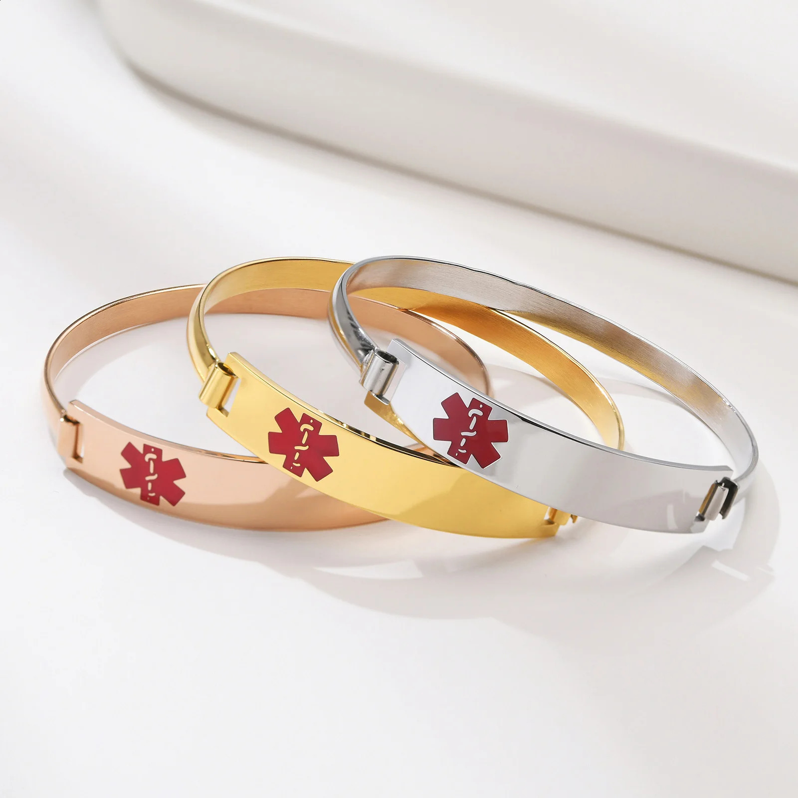 Free Engrave Stainless Steel Alert Cuff Bangle Bracelet for Womenpersonalized Custom Emergency ID Bracelets 251014