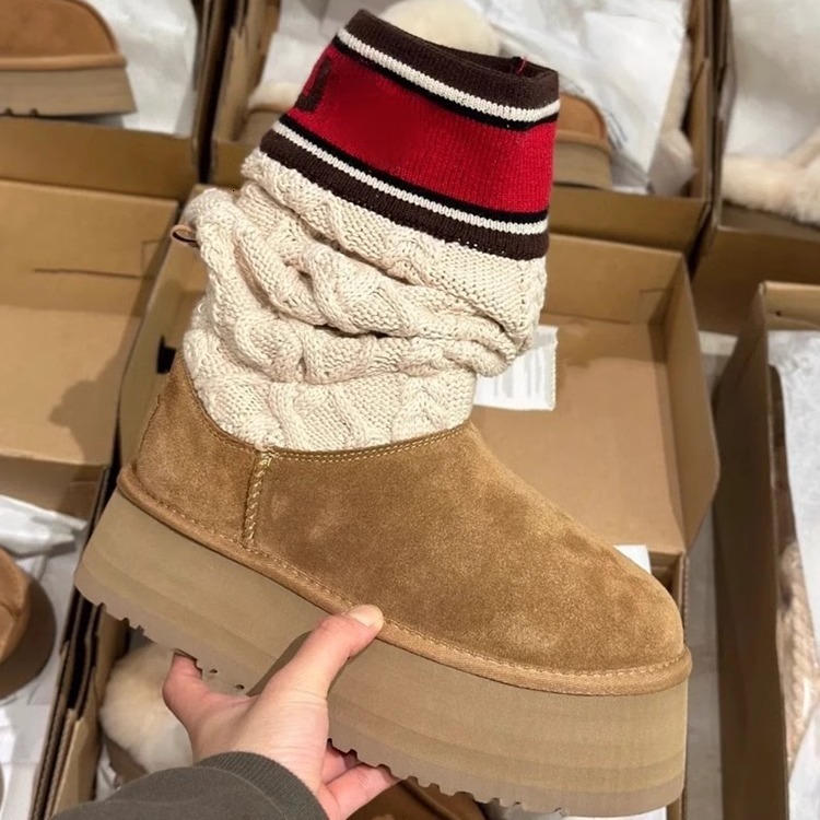 Sheepskin snow boots high tube wool tube women's new designer boots thick soled autumn and winter new luxury boots trendy height increasing boots