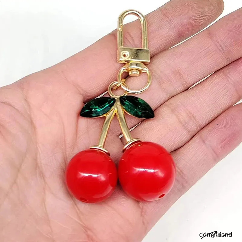 Trendy Alloy Cherry Keychain Charm Accessory Womens Bag Car Pendant Adornment Individualized Decoration For Women 240829 Ddmyfriend