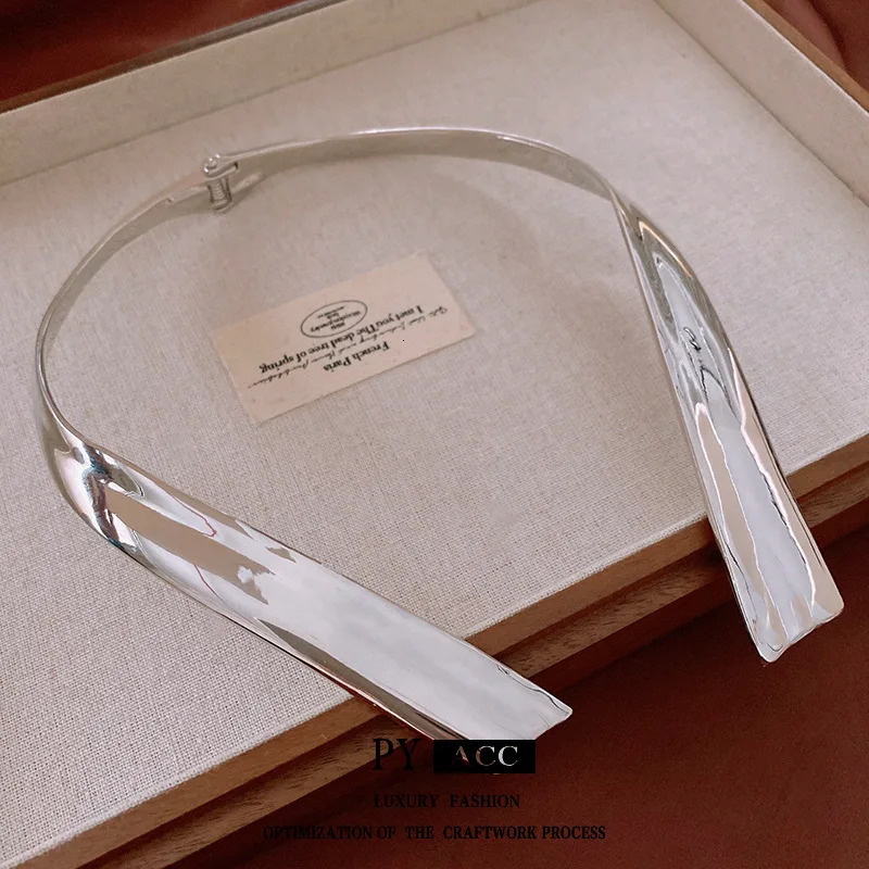 NISHIZAWA Ins Round Open Necklace Simple Niche Collar Exaggerated Personality Jewelry 251016