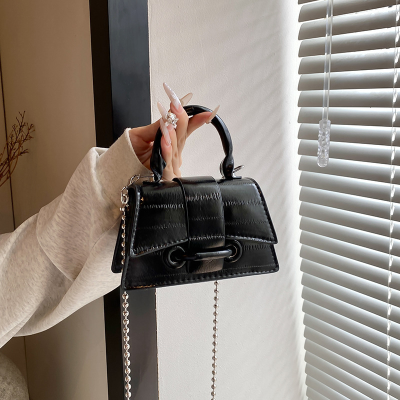 Luxury Brand Designer Bag Fashion Simple Handbag Small Square Bag For Women Glossy New Light Luxury Shoulder Bag Casual Versatile Chain Crossbody Bag 