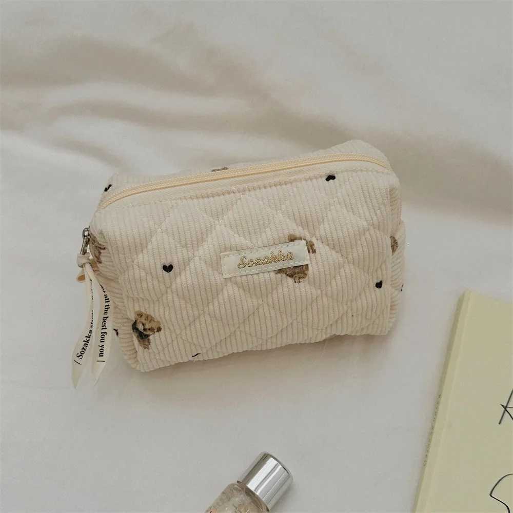 Cartoon Bear Womens Cosmetic Bag Portable Corduroy Ladies Travel Makeup Storage Bags Simple Girls Pencil Case Clutch PurseT251024