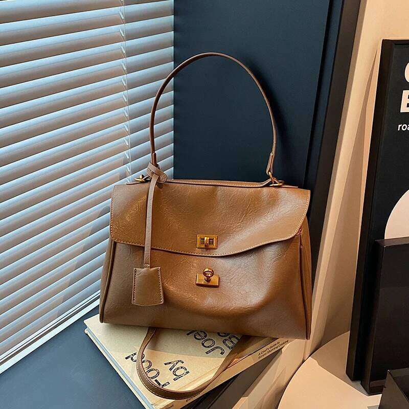 Designer bag Women's Premium Leather Handbag, Tote Bags With Messenger Strap, Famous Designer Elegant Classic Choice