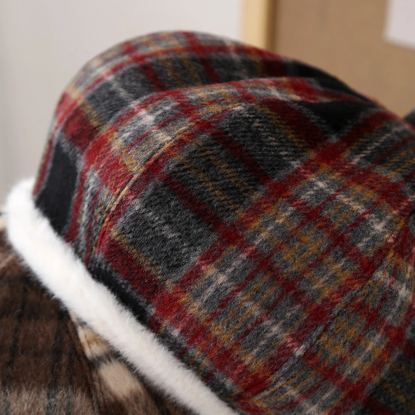 Plaid Beret with White Trim for Women Warm Winter Hat Soft Blend Beanie Vintage Scottish Style Cap Perfect for Winter Outfits 251023