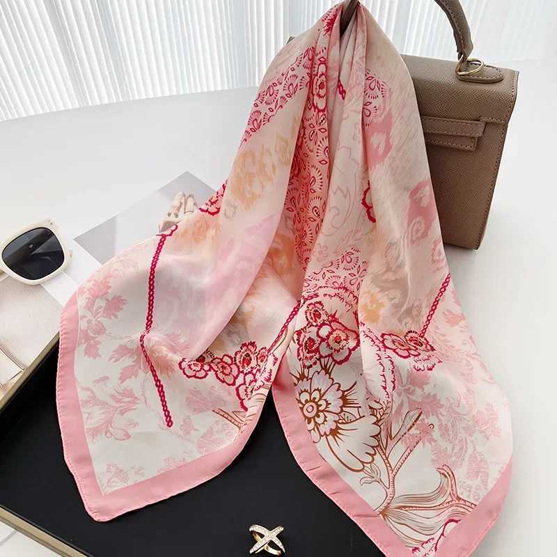 wer Print 7070cm Square Scarfs for Wen Fashion Hijab Fem band Soft Satin Neckerchief Foard Bandana Neck Ties Y251024